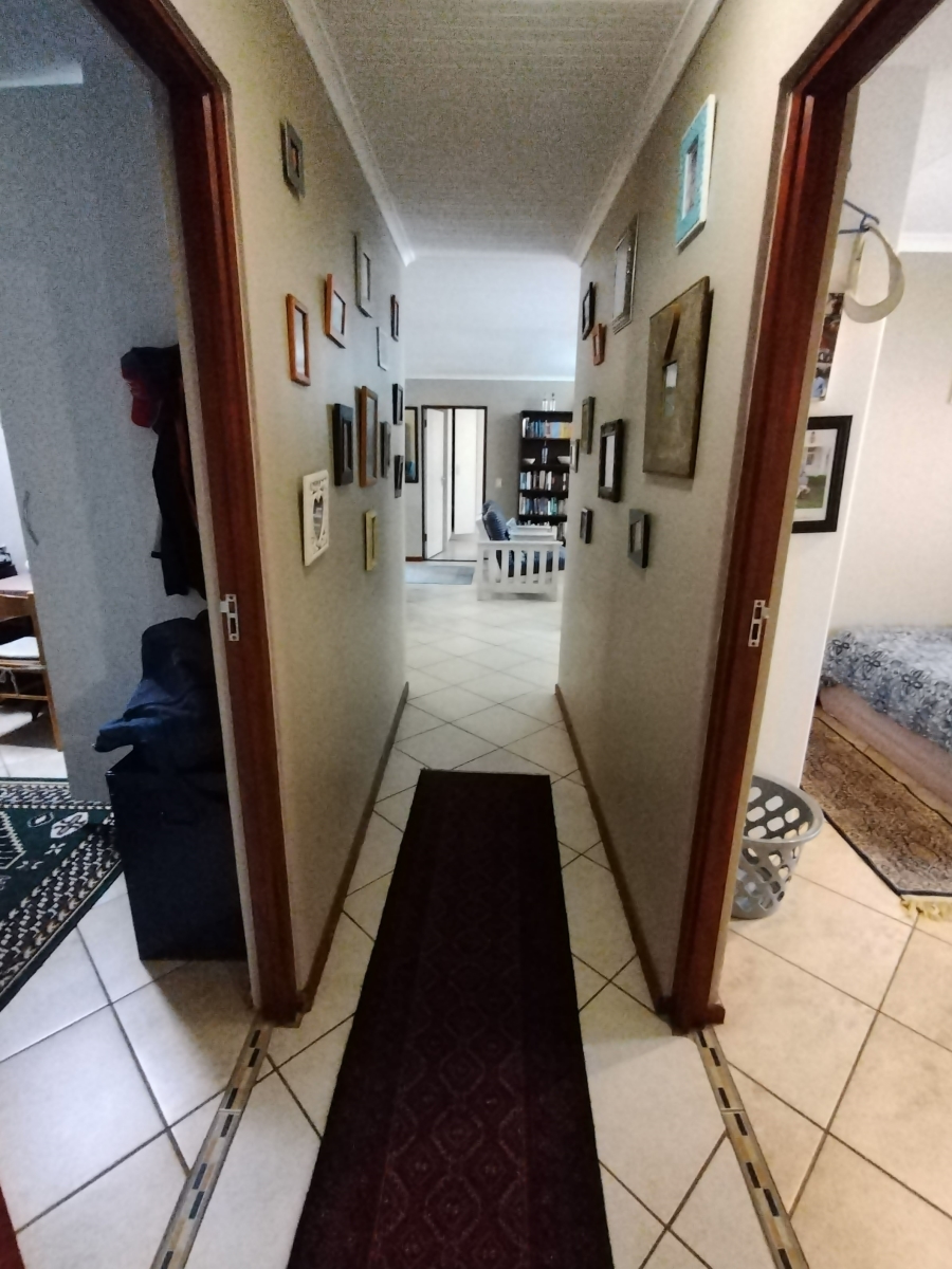 4 Bedroom Property for Sale in Noorsekloof Eastern Cape